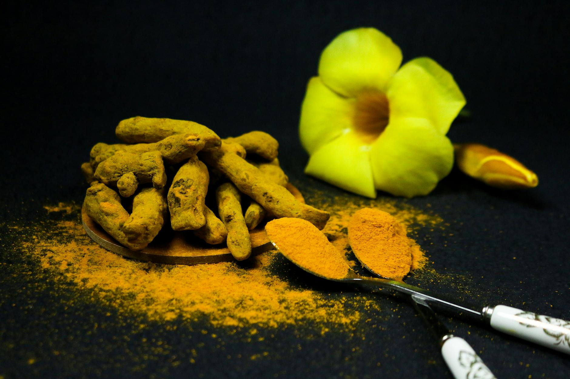 How Does Turmeric Actually Fight Acne Inflammation?