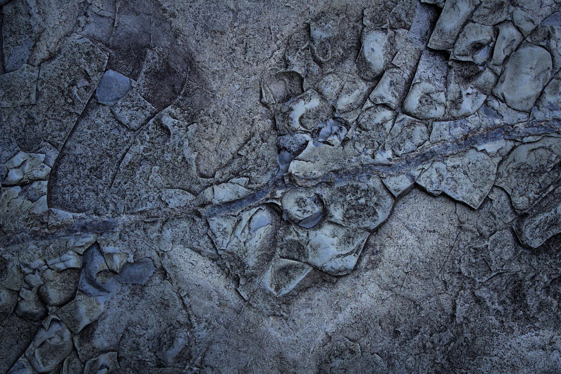 How to Get Rid of Rough Texture From Acne - Featured image