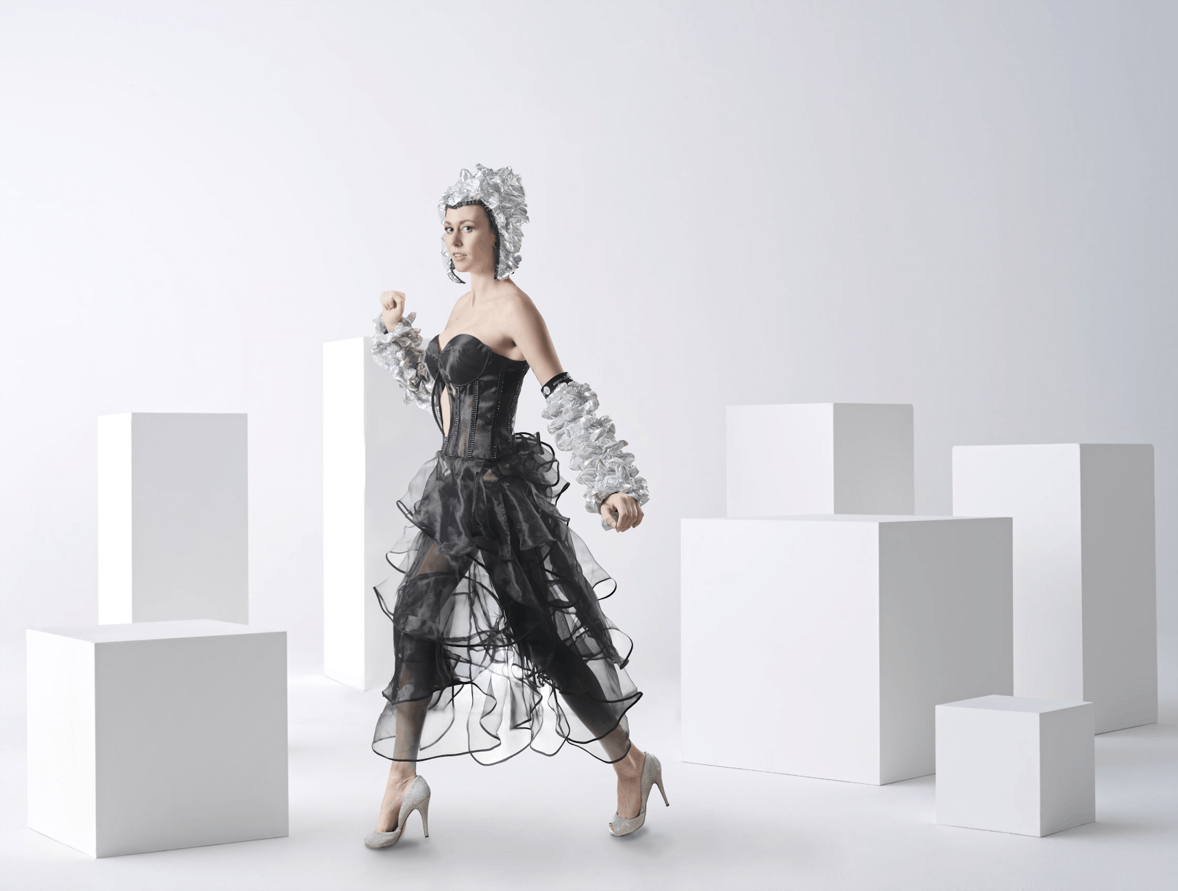 What Makes a Face Mask Effective for Deep Cleaning Acne Pores?