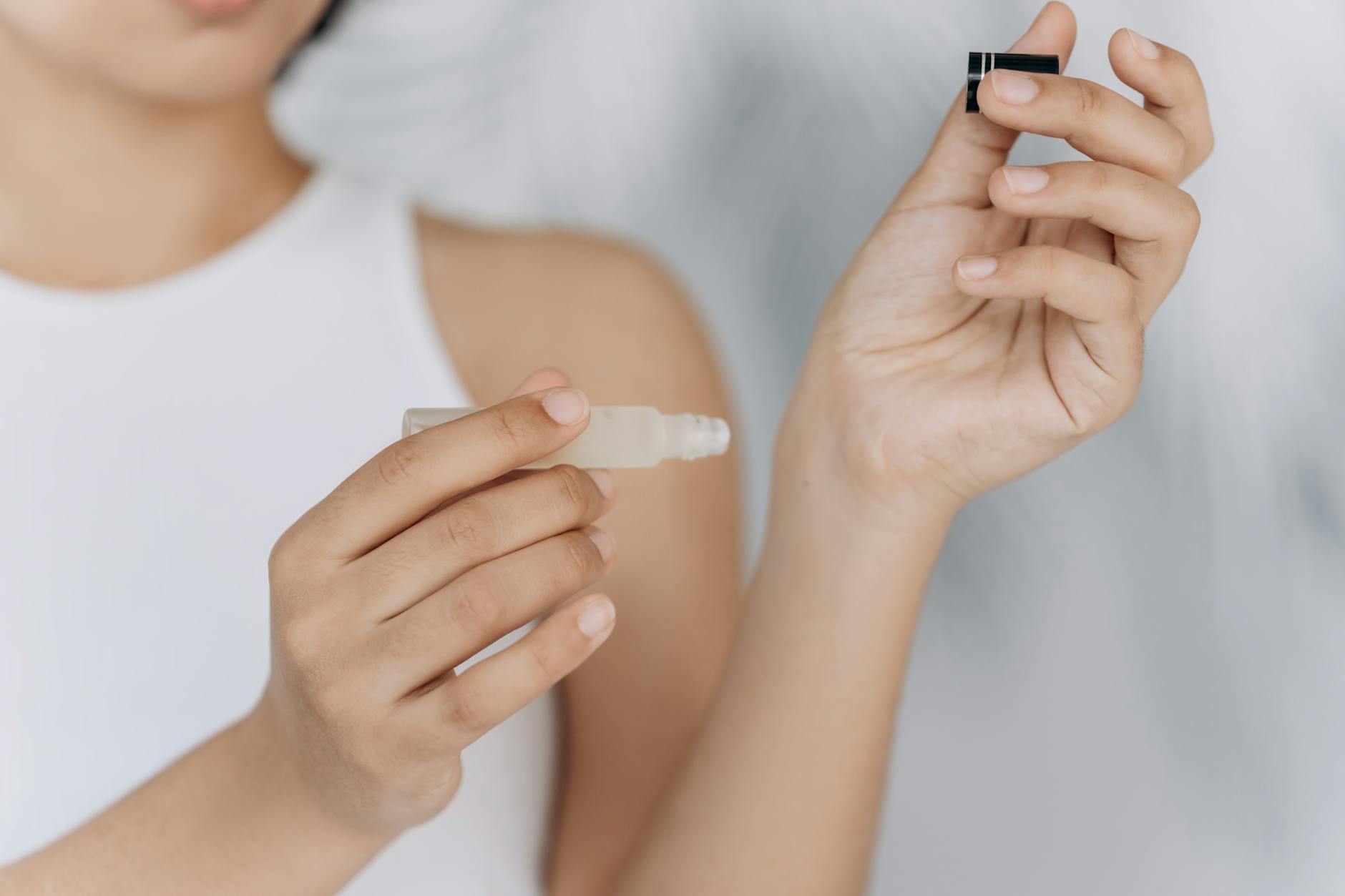 Which Facial Oils Are Safest for Acne-Prone Skin?