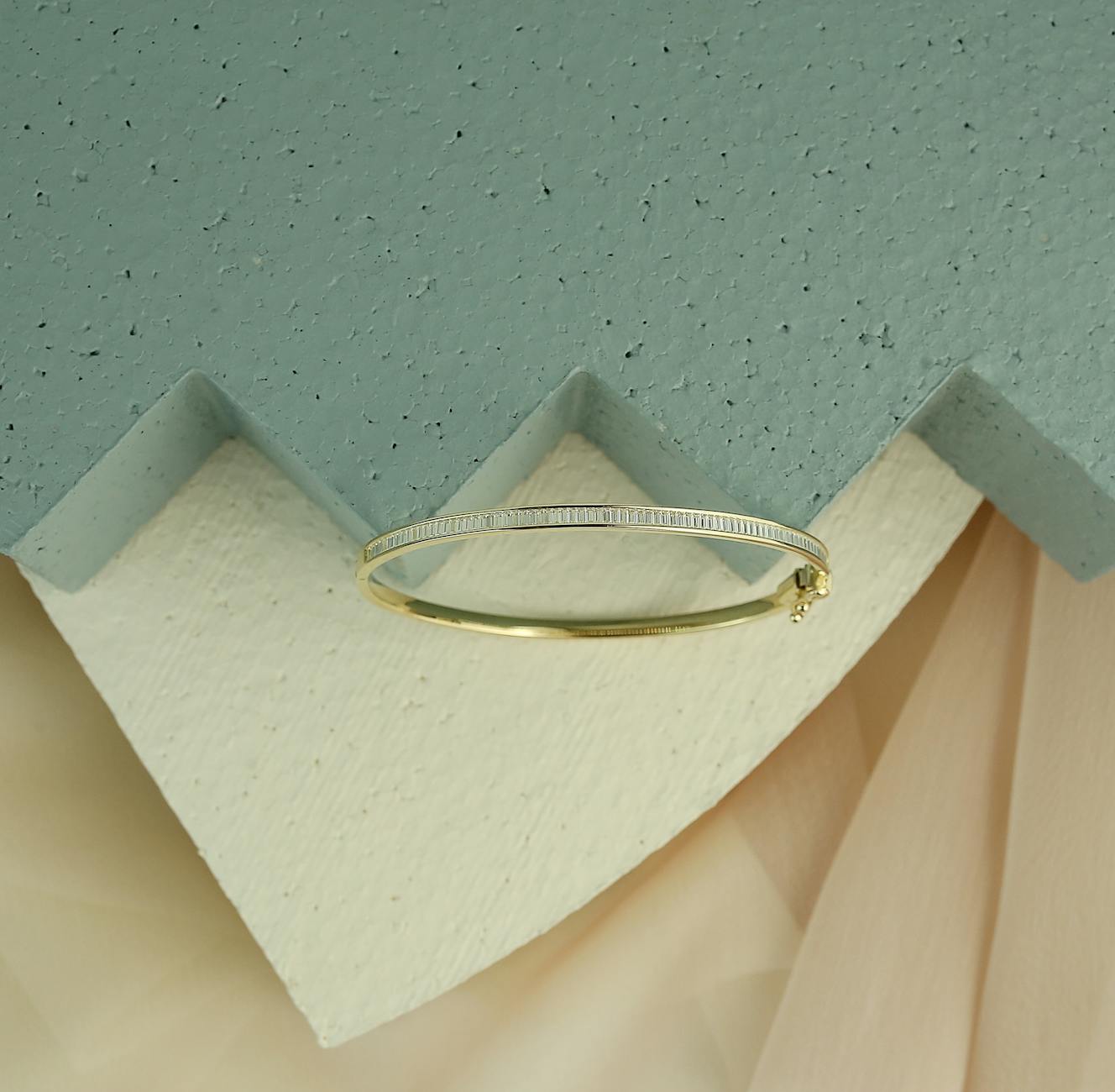 Why Clay Masks Should Complement, Not Replace, Your Acne Routine