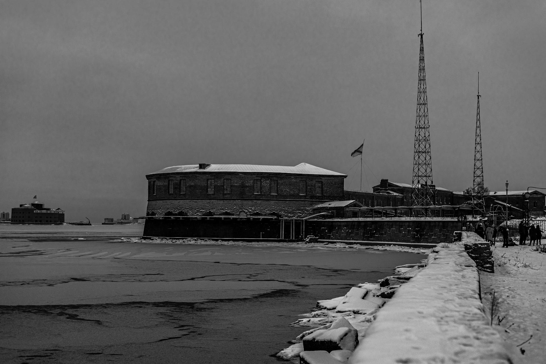 Epiduo Forte vs. Tretinoin-Based Combos