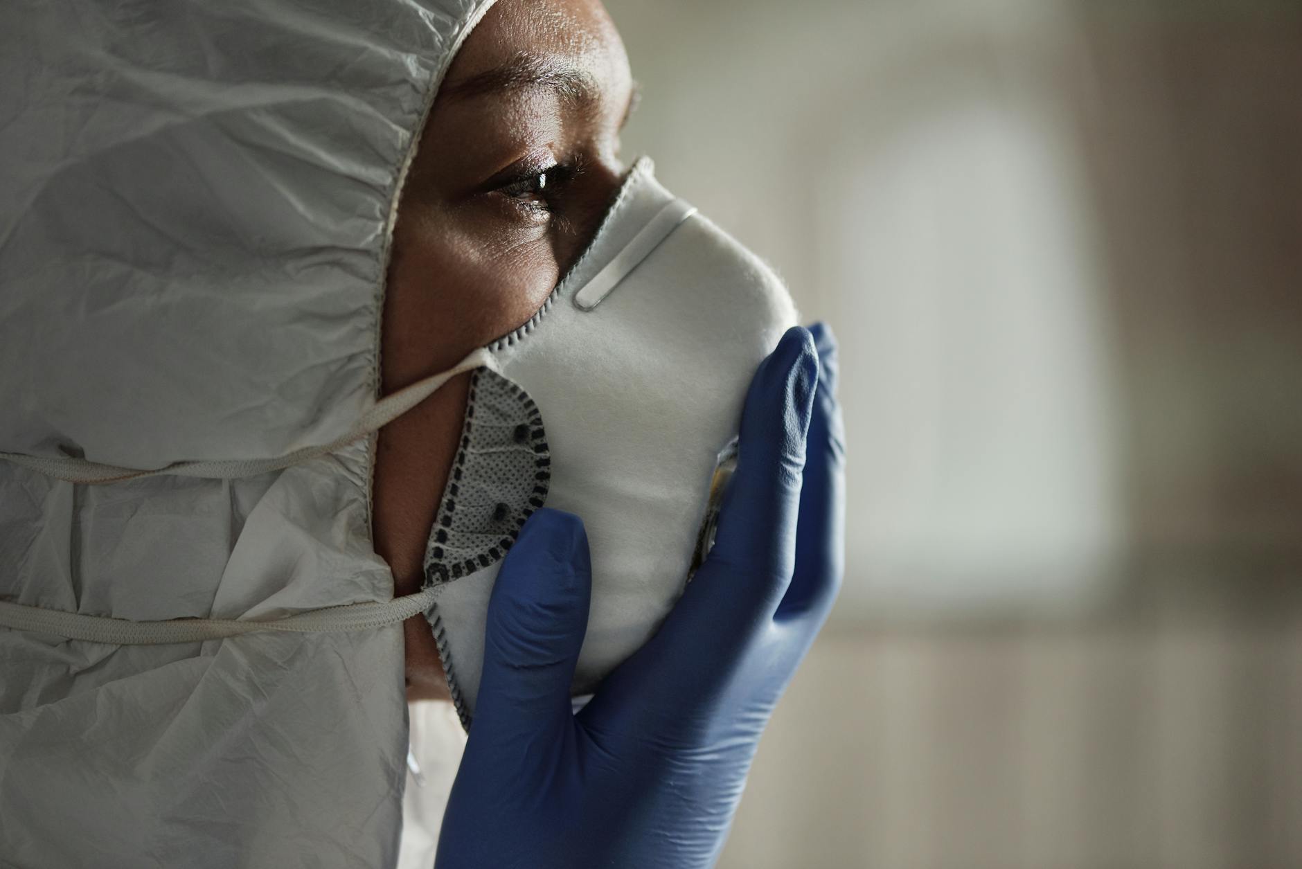 How Does Proactiv's Three-Step System Compare to Single-Product Acne Washes?