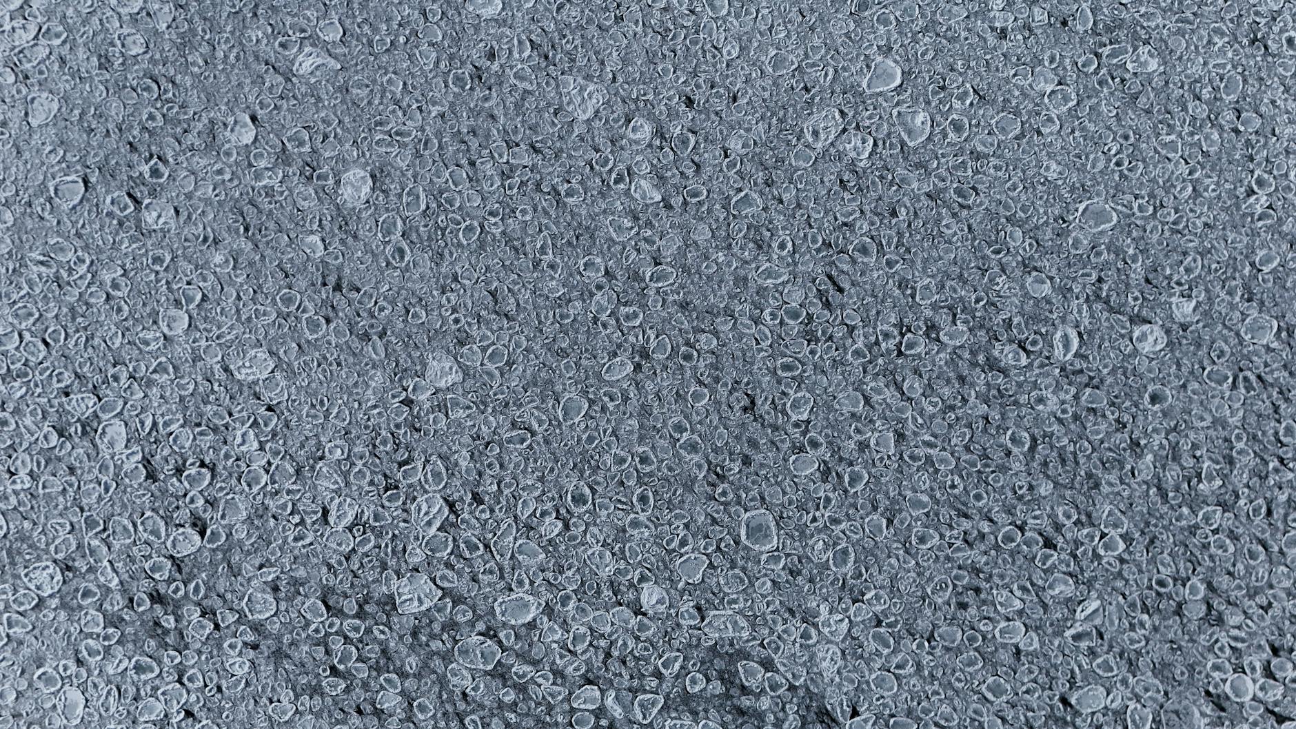 How Does Tretinoin Microsphere Technology Reduce Irritation in Sensitive Skin?