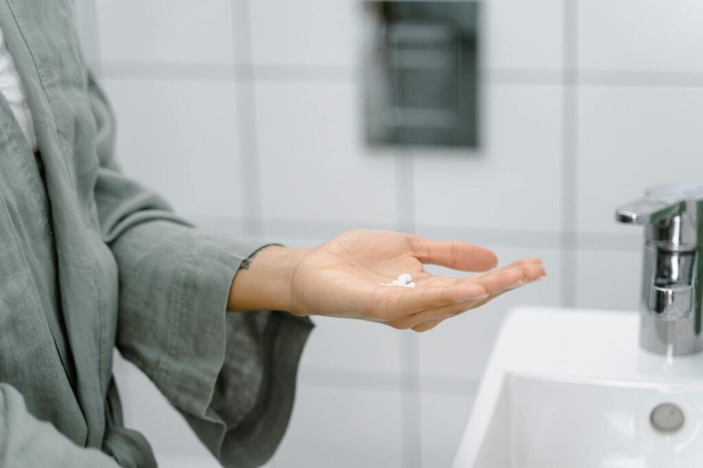 How Hydration Supports Faster Skin Recovery - Featured image