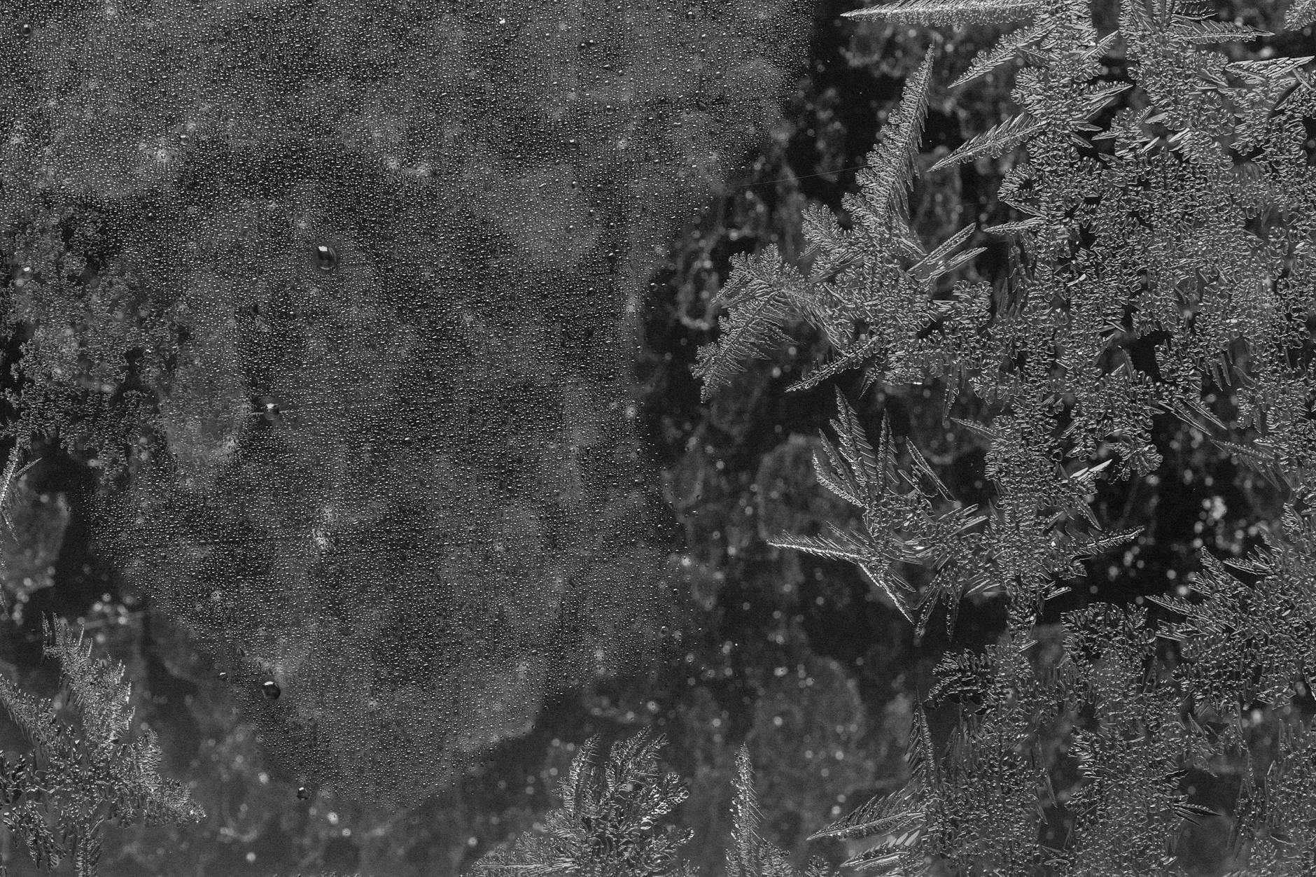 How Temperature Changes and Humidity Directly Increase Acne Breakouts