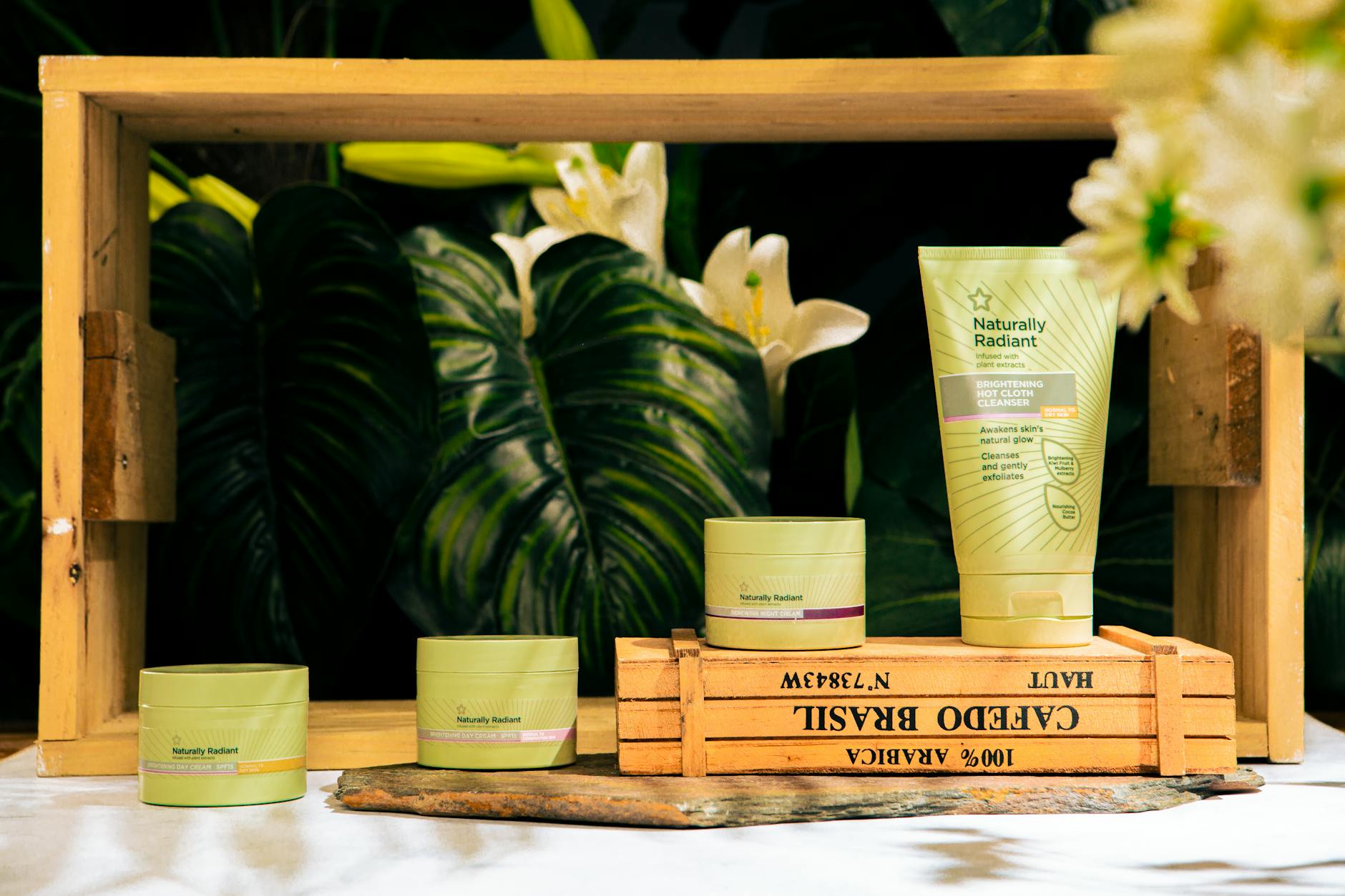 Secondary Factors That Trigger or Worsen Acne Beyond Genetics