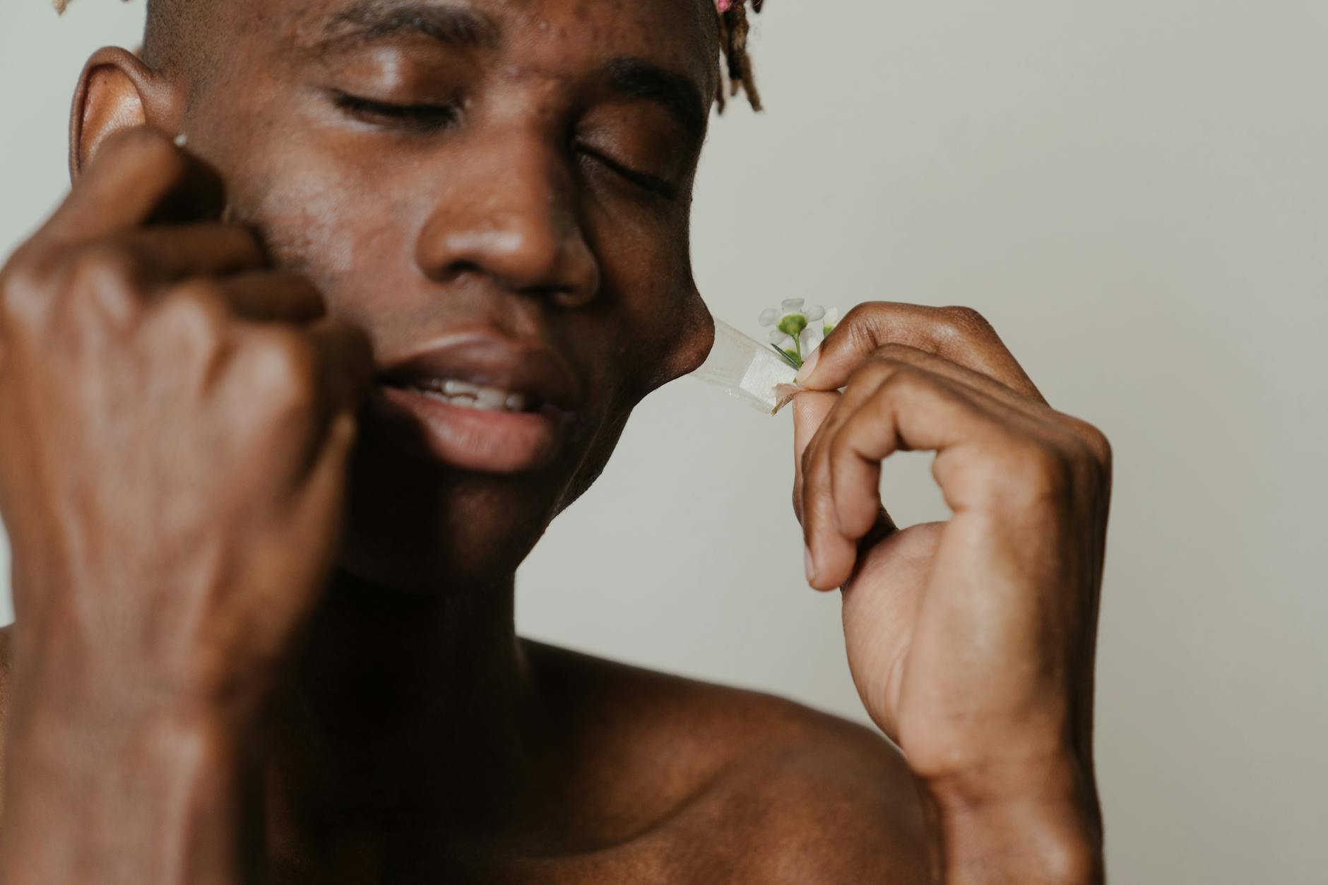 What Causes Acne That Looks Like a Rash Instead of Typical Comedones