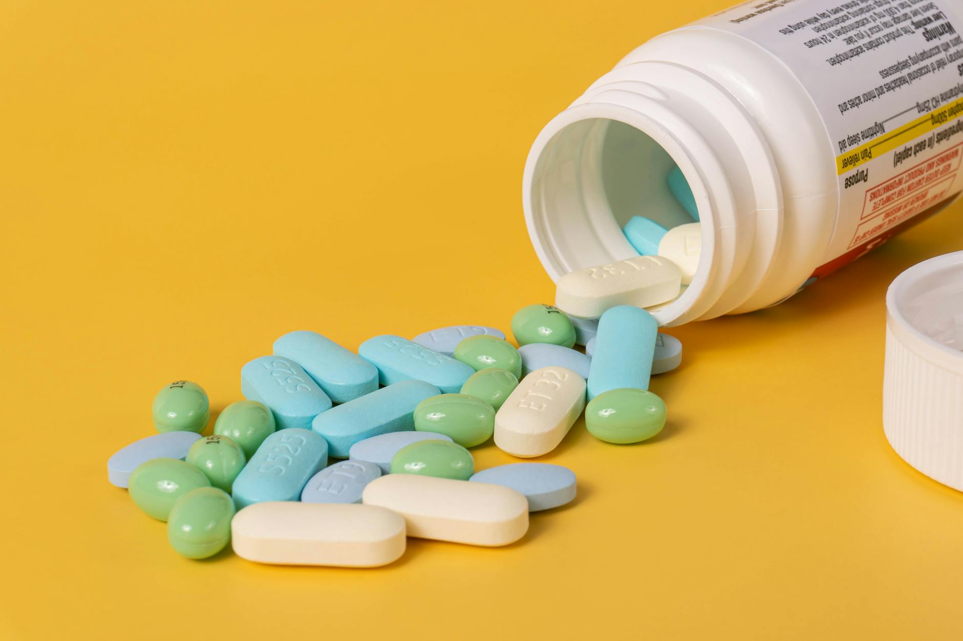 What Compounded Isotretinoin Is and Why It Bypasses iPLEDGE - Featured image