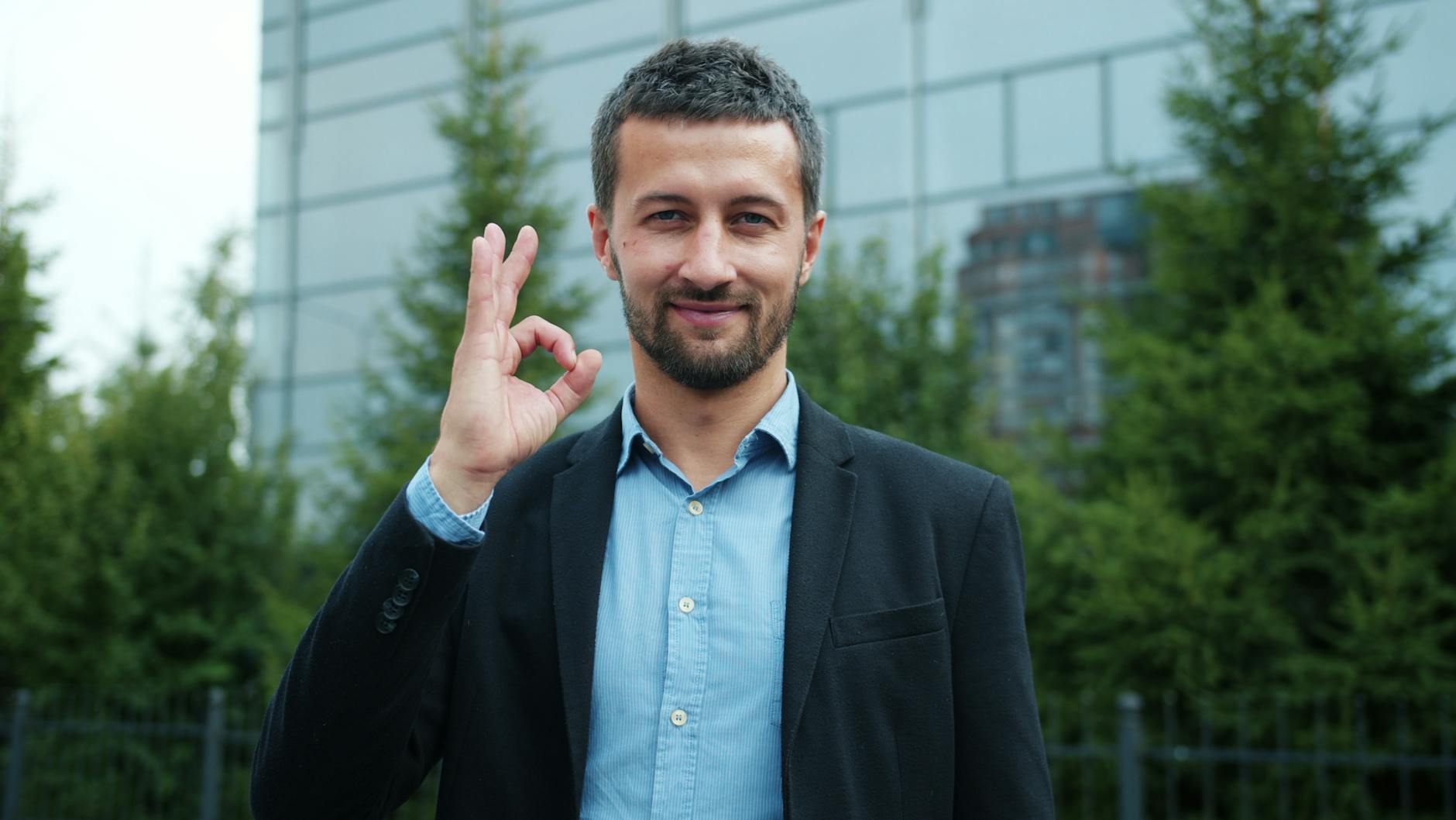 What Do Experts Mean by the Acne Awareness Movement?