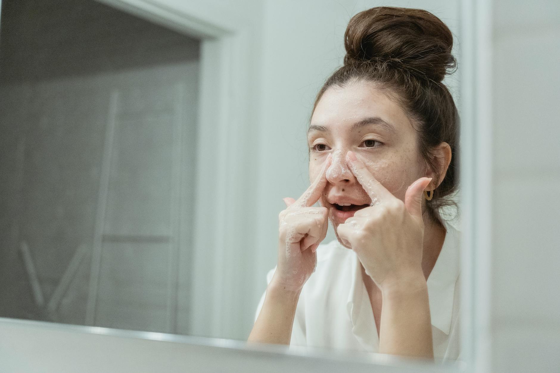 What Makes a Cleanser Non Comedogenic and Why It Matters - Featured image