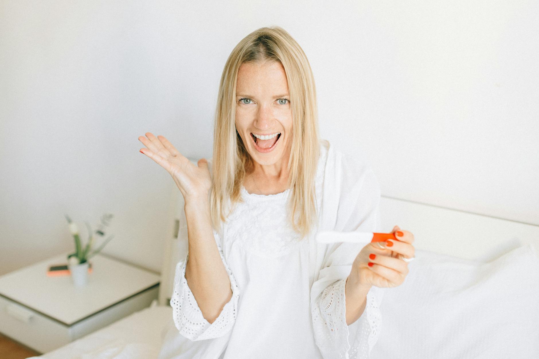 Why a DUTCH Hormone Test Shows More Than Standard Blood Work for Acne - Featured image