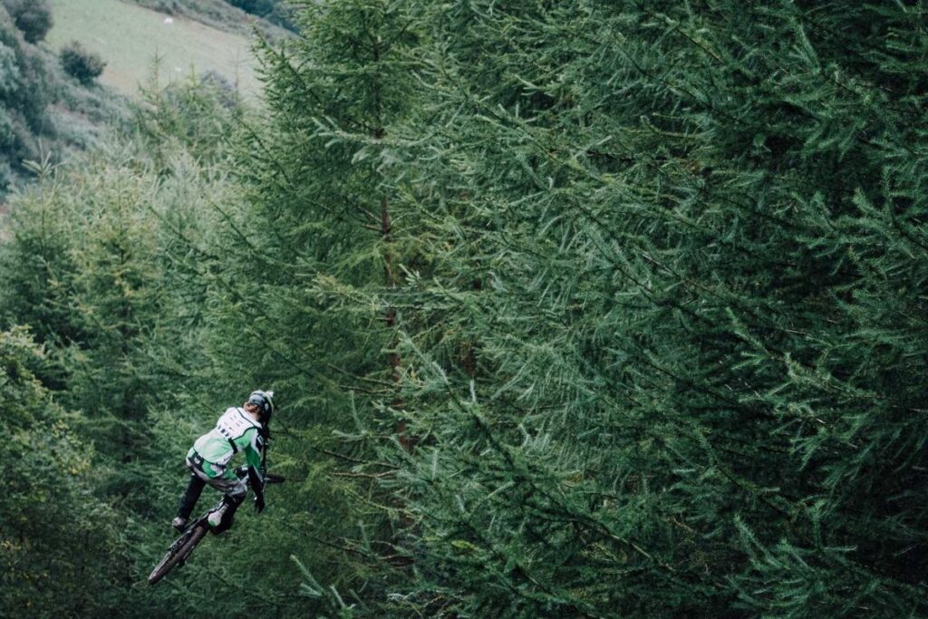 Why Acne Affects Over 85 Percent of People at Some Point - Featured image