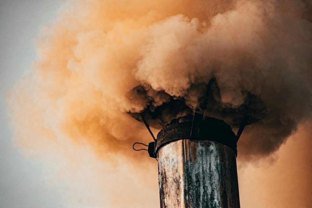 Why Air Pollution Worsens Acne — What Research Shows - Featured image
