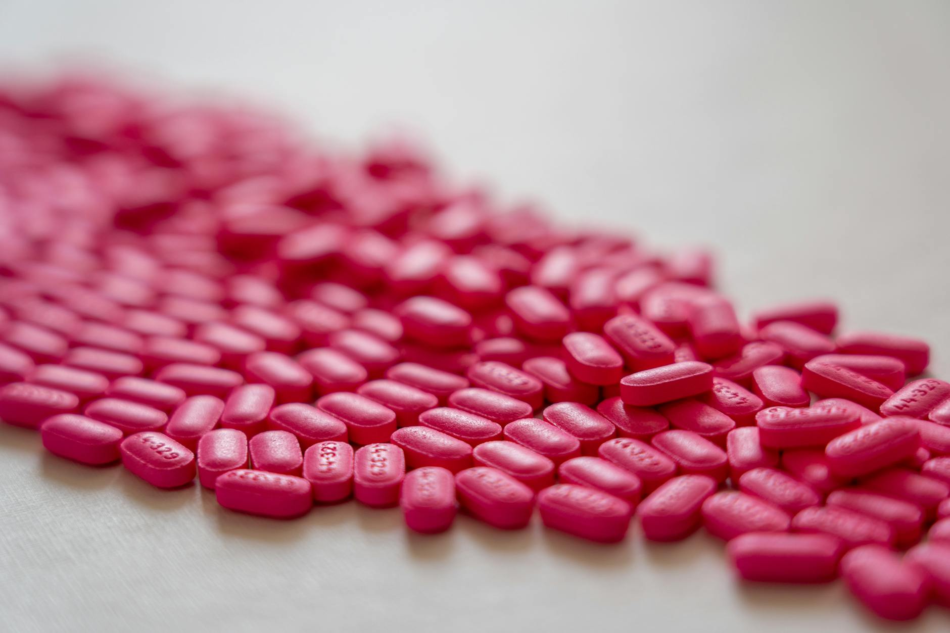 Why Compound Pharmacies Offer Custom Acne Formulas - Featured image