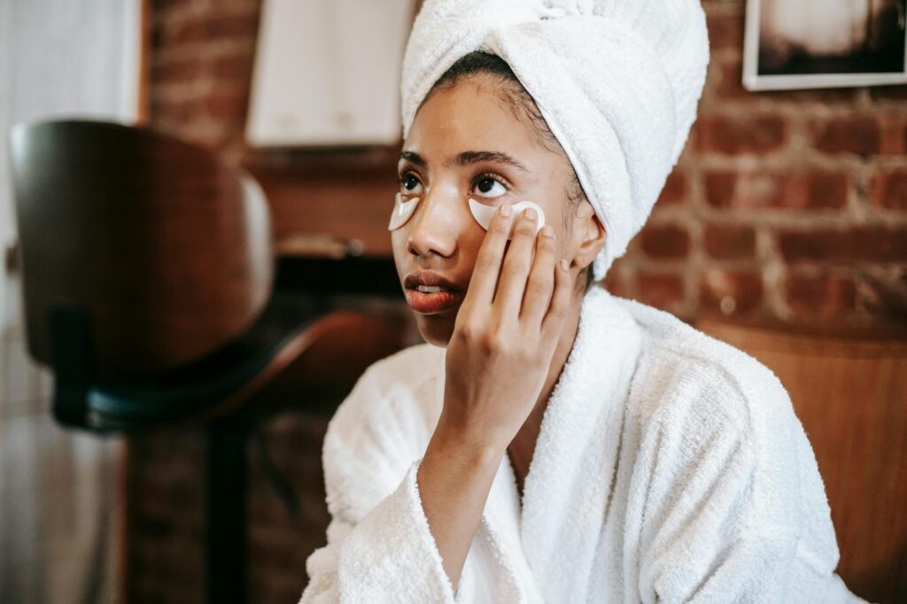 Why Double Cleansing Can Help Prevent Acne Breakouts - Featured image