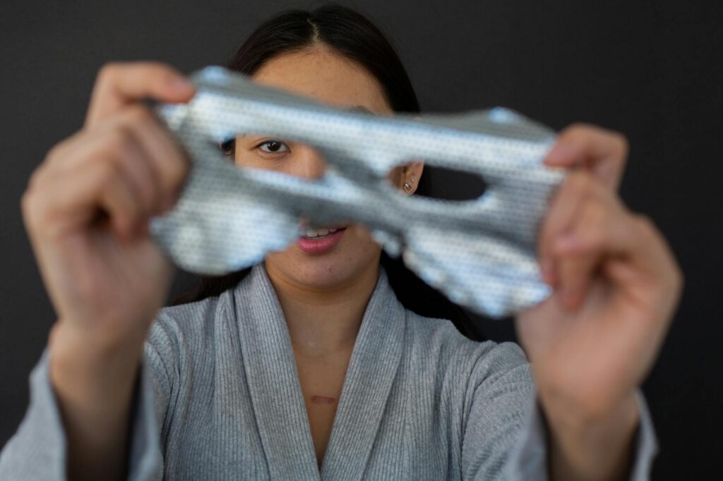 Why Dr. Dennis Gross DRx SpectraLite Is Popular for Home Acne LED - Featured image