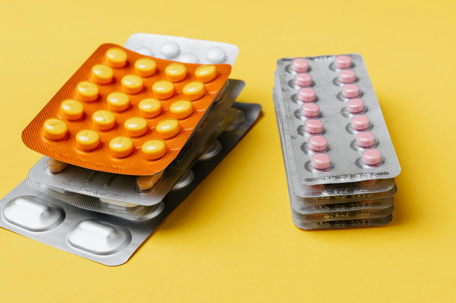 Why Fixed-Combination Prescriptions Improve Acne Adherence - Featured image