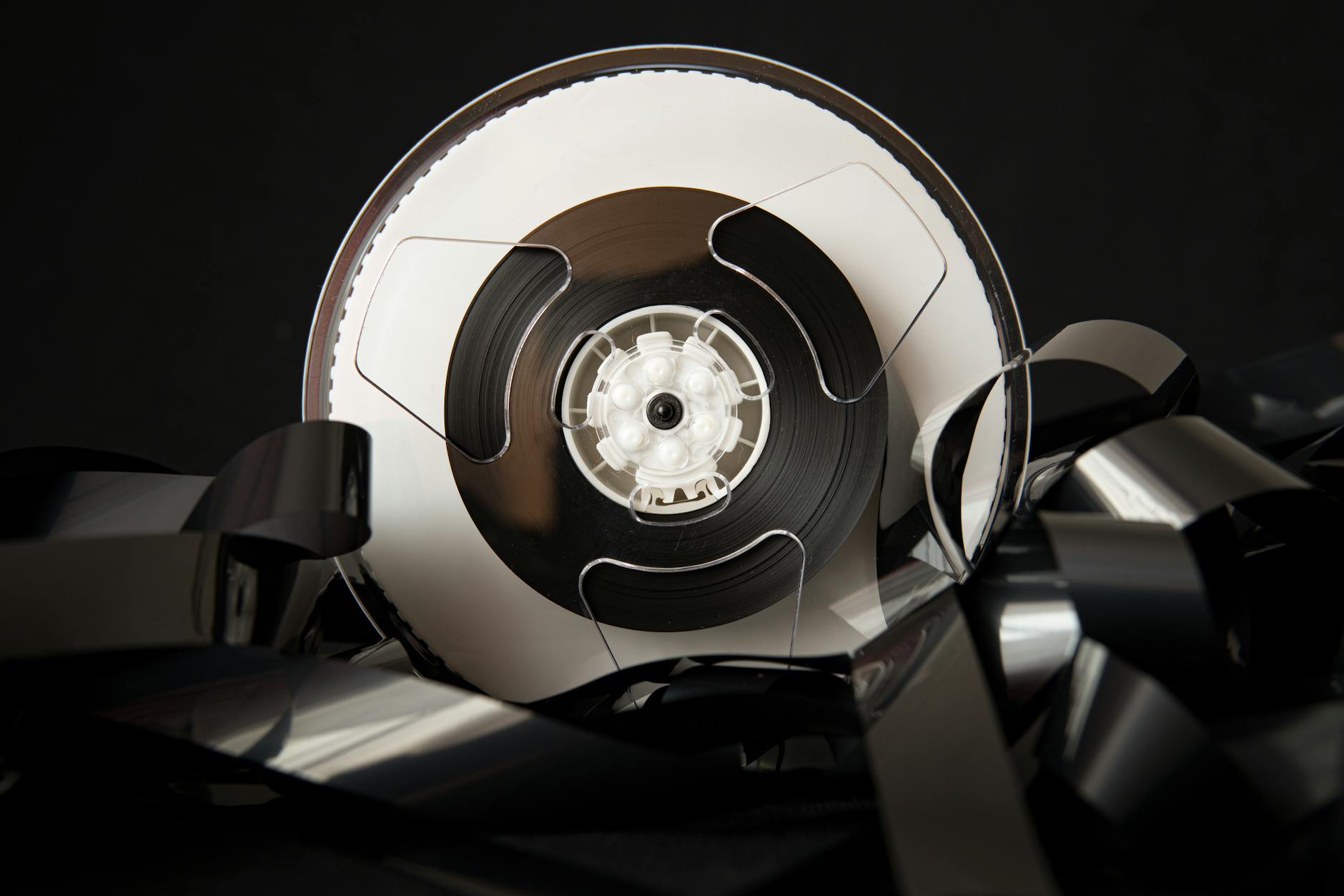 Why Tape-Stripping Captures Acne Bacteria Better Than Swabbing