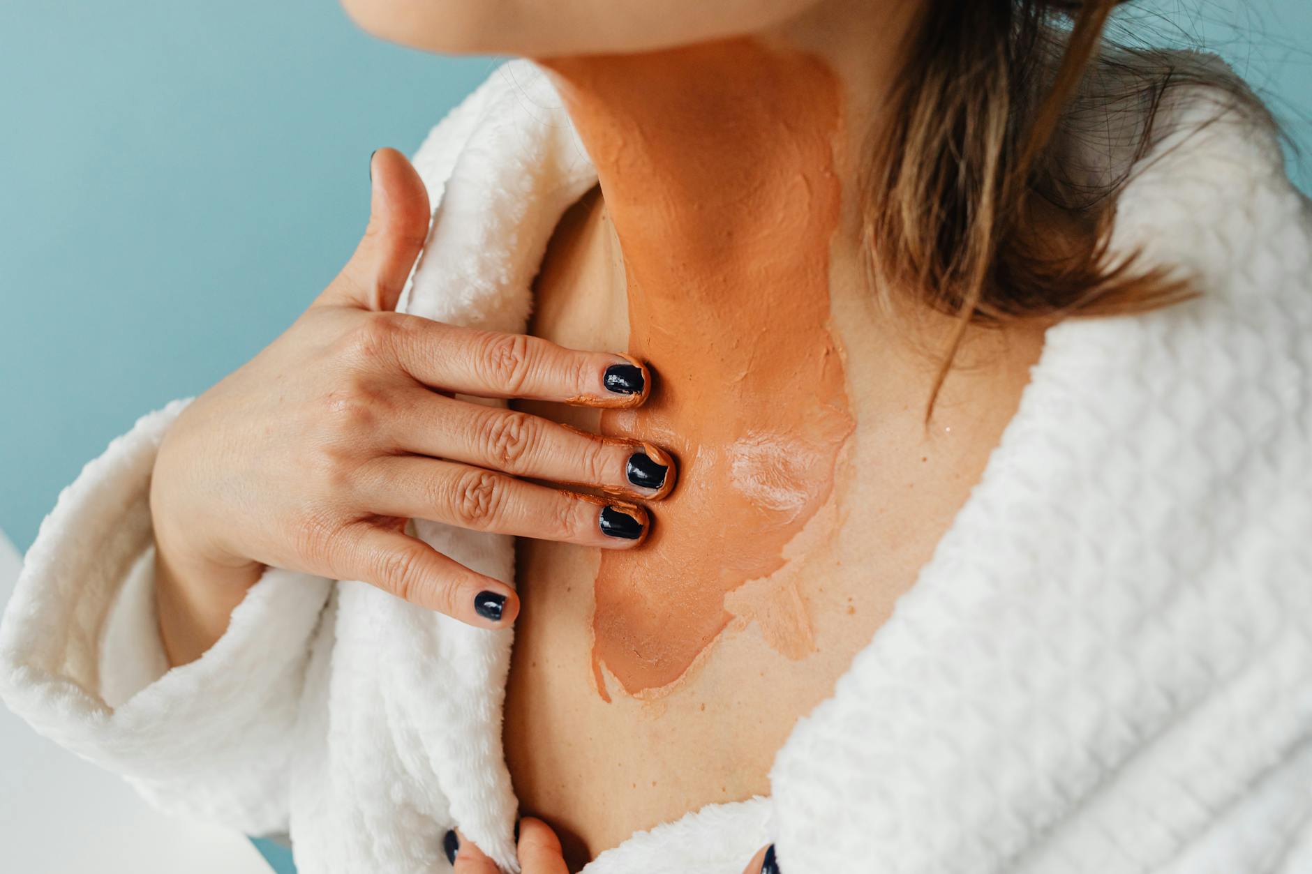 Why Your Neck Acne Isn't Clearing — Common Mistakes