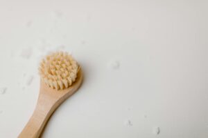 Clarisonic Brush Costs $200...Manual Cleansing Costs Free and Gentler on Skin - Featured image