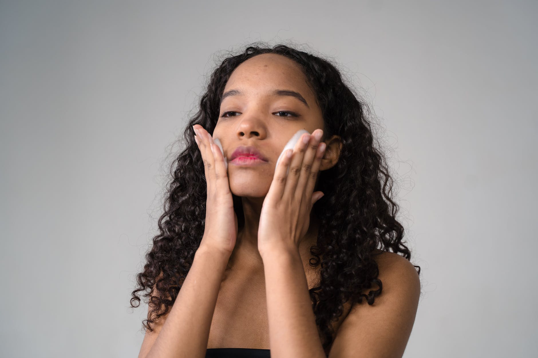 Common Mistakes People Make With Sunscreen and Acne Medications