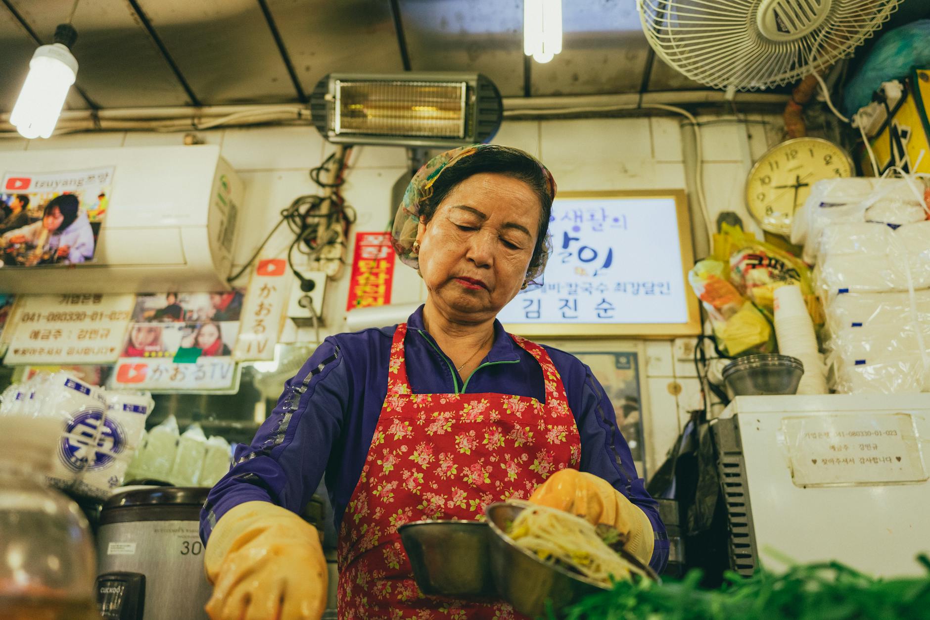 What Makes Korean Products Focus on Hydration While American Products Emphasize Active Ingredients?