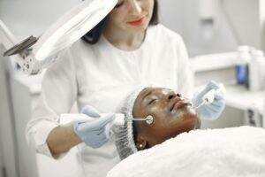 At Least 14% of Dermatologists Don't Realize That Their Laundry Detergent Could Be Irritating Their Skin - Featured image
