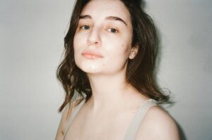 At Least 33% of People With Sensitive Acne-Prone Skin Report That Their Laundry Detergent Could Be Irritating Their Skin - Featured image