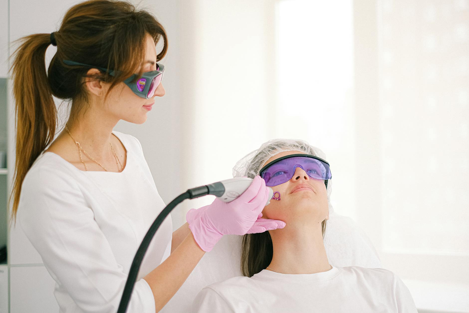 At Least 83% of Dermatologists Don't Realize That Their Supplements May Be Causing Breakouts - Featured image