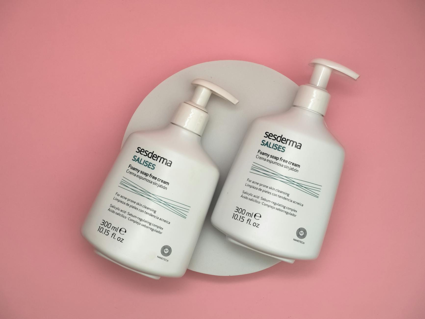 Common Cleanser Ingredients That Trigger Acne
