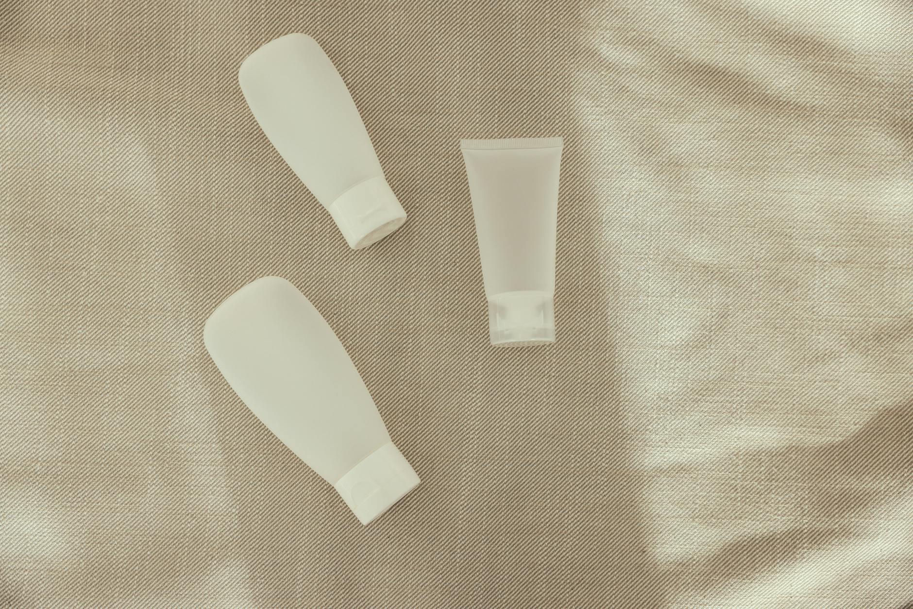 Common Mistakes That Extend Acne Duration and Increase Scarring Risk