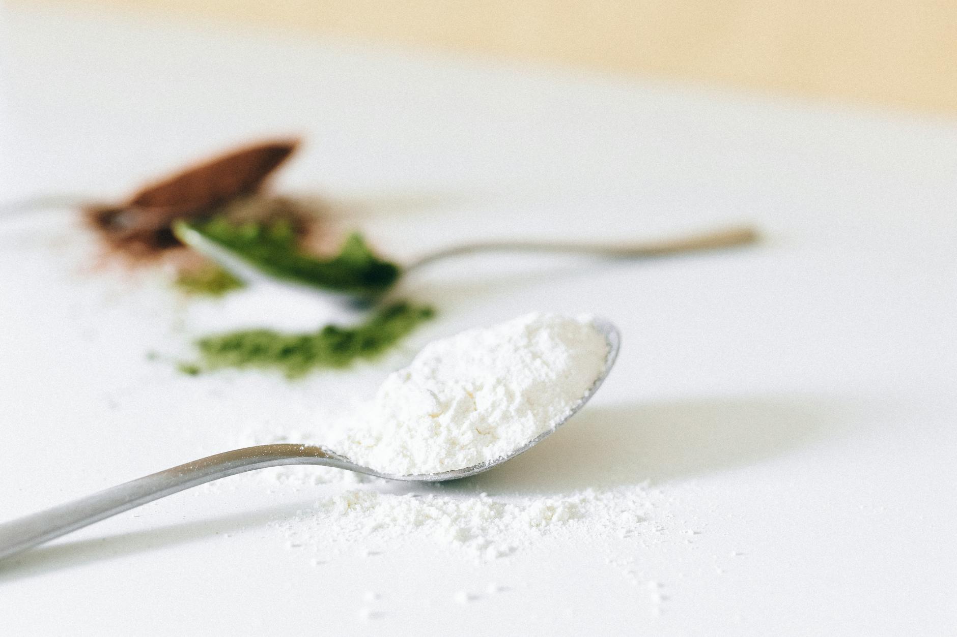 Common Protein Powder Ingredients That Worsen Breakouts