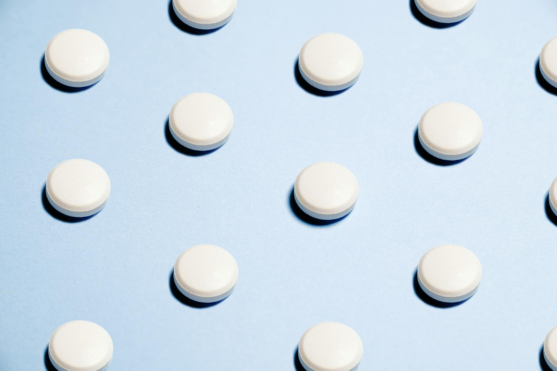 Do Generic and Brand-Name Tretinoin Really Perform Identically for Scar Treatment?