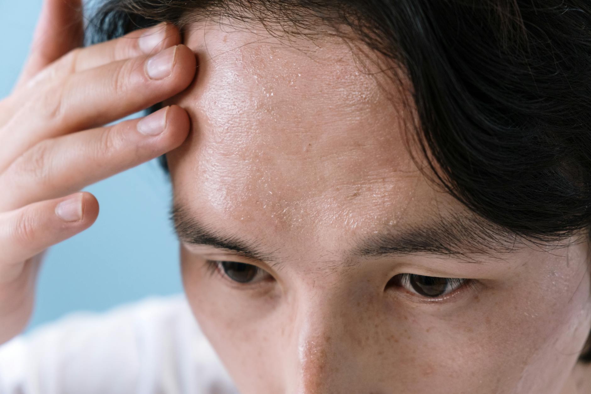 How Niacinamide Compares to Other Sebum-Control Ingredients