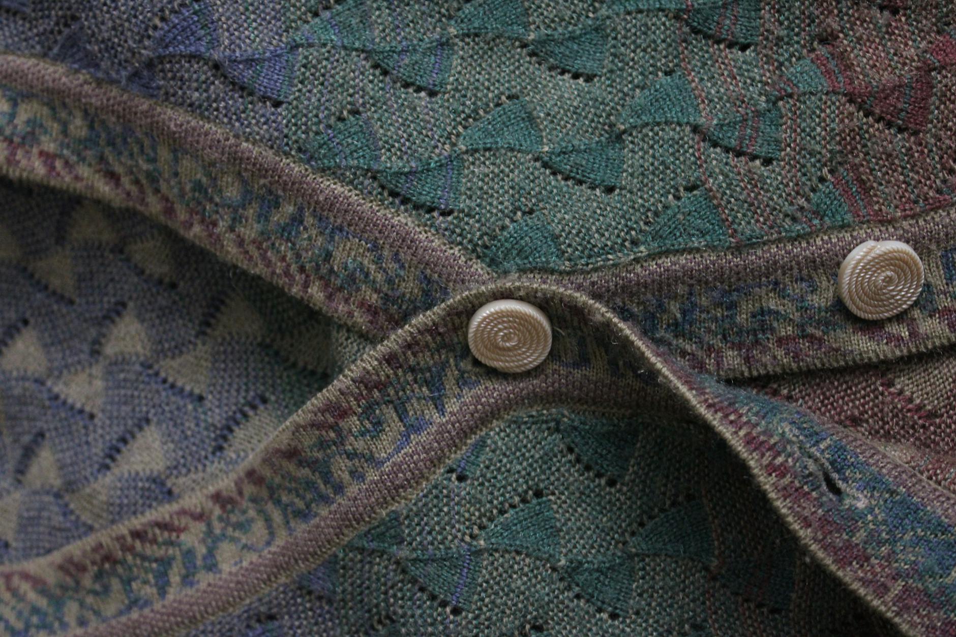 The Direct Connection Between Textiles and Acne Breakout Patterns