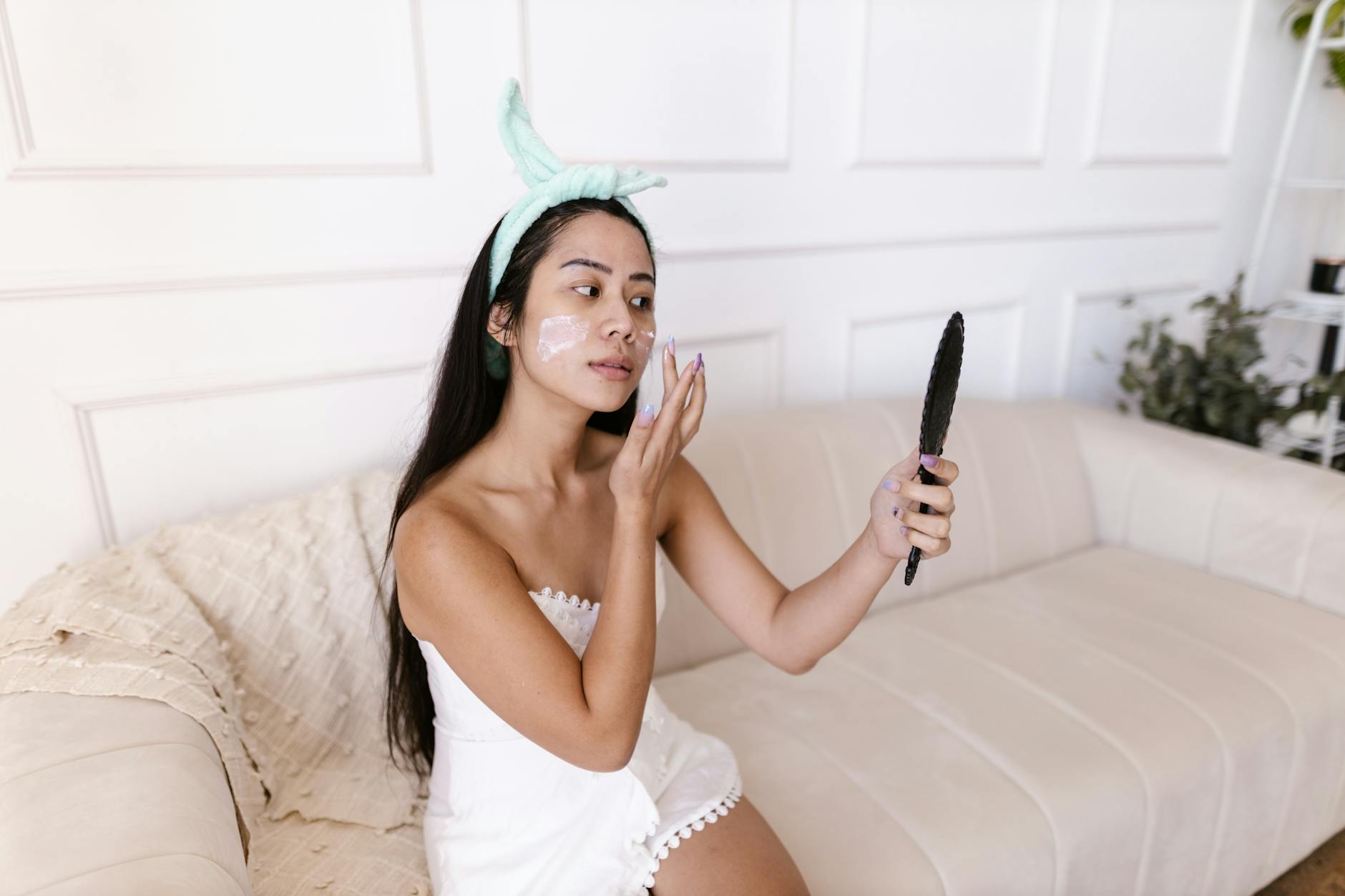 The Hidden Dangers When Supplements Meet Acne Medications