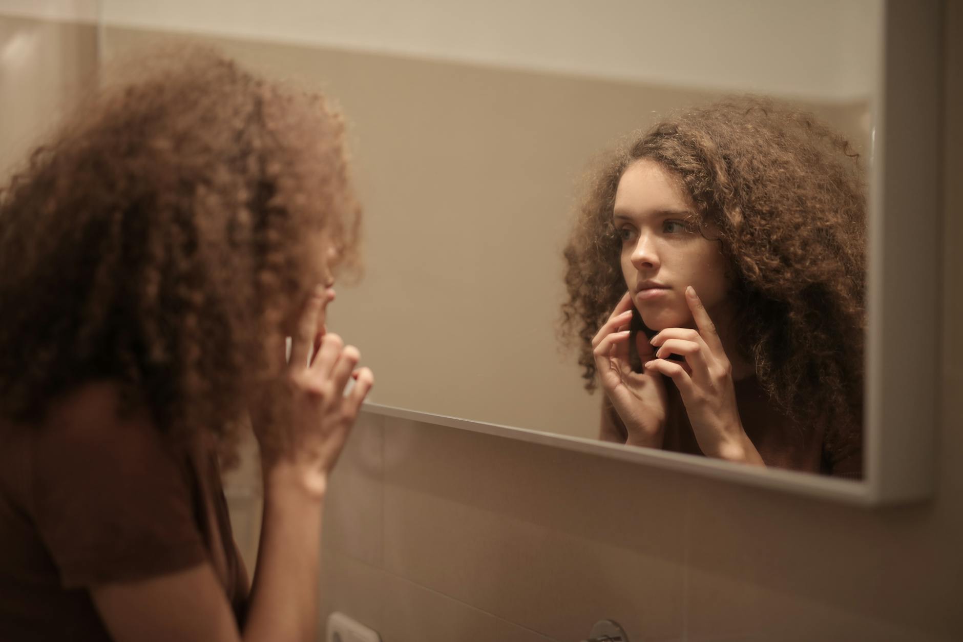 The Role of Sensitive Skin and Compromised Skin Barriers in Fungal Acne