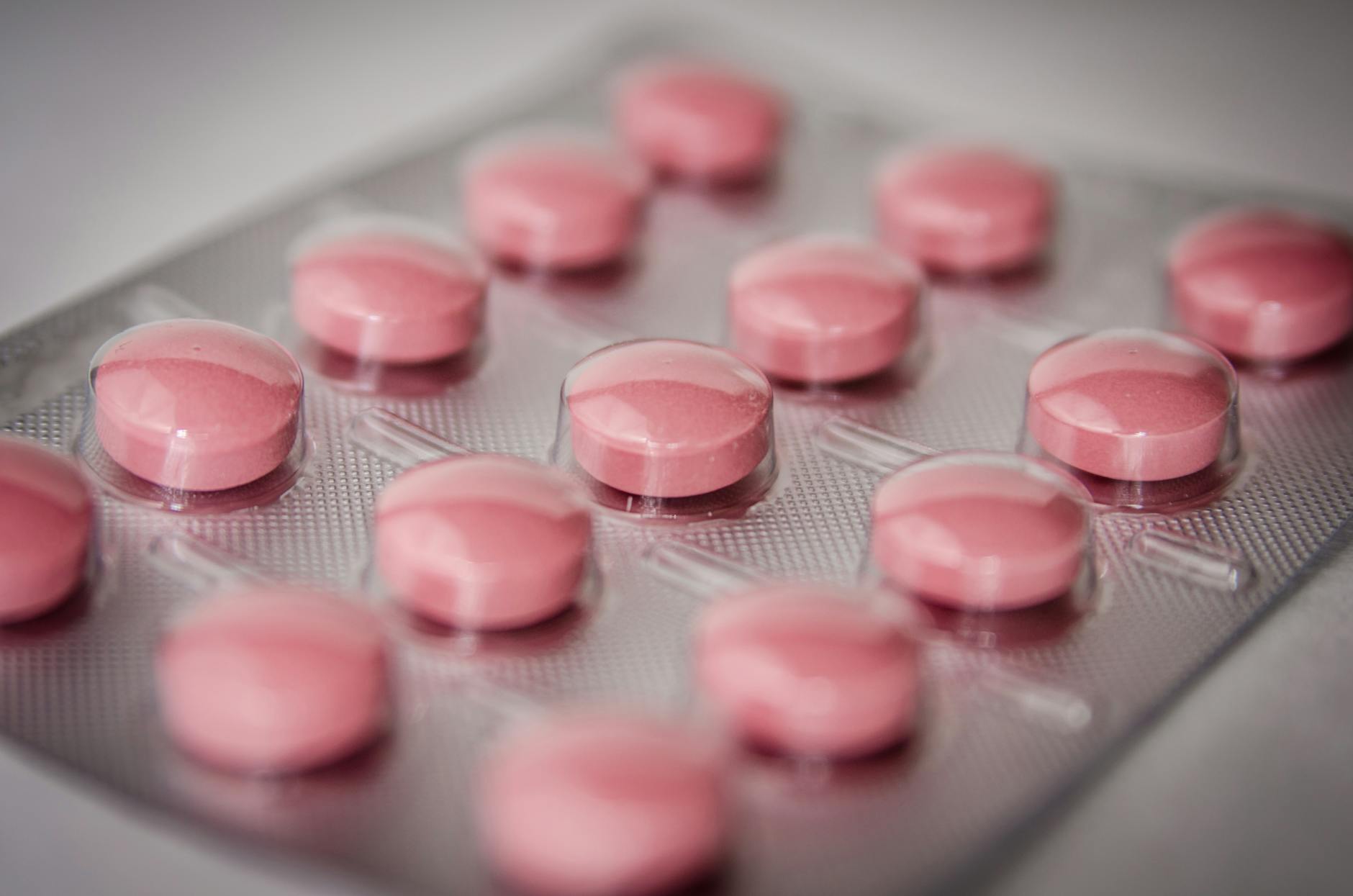 Why Do Oral Antibiotics Make Skin More Sensitive to Laundry Detergent?