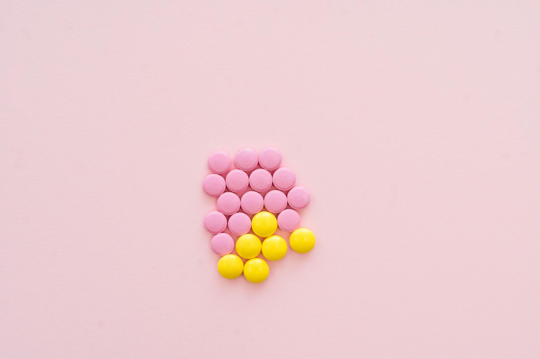 Why Does Combining Clindamycin and Benzoyl Peroxide Prevent Antibiotic Resistance in Teenagers?