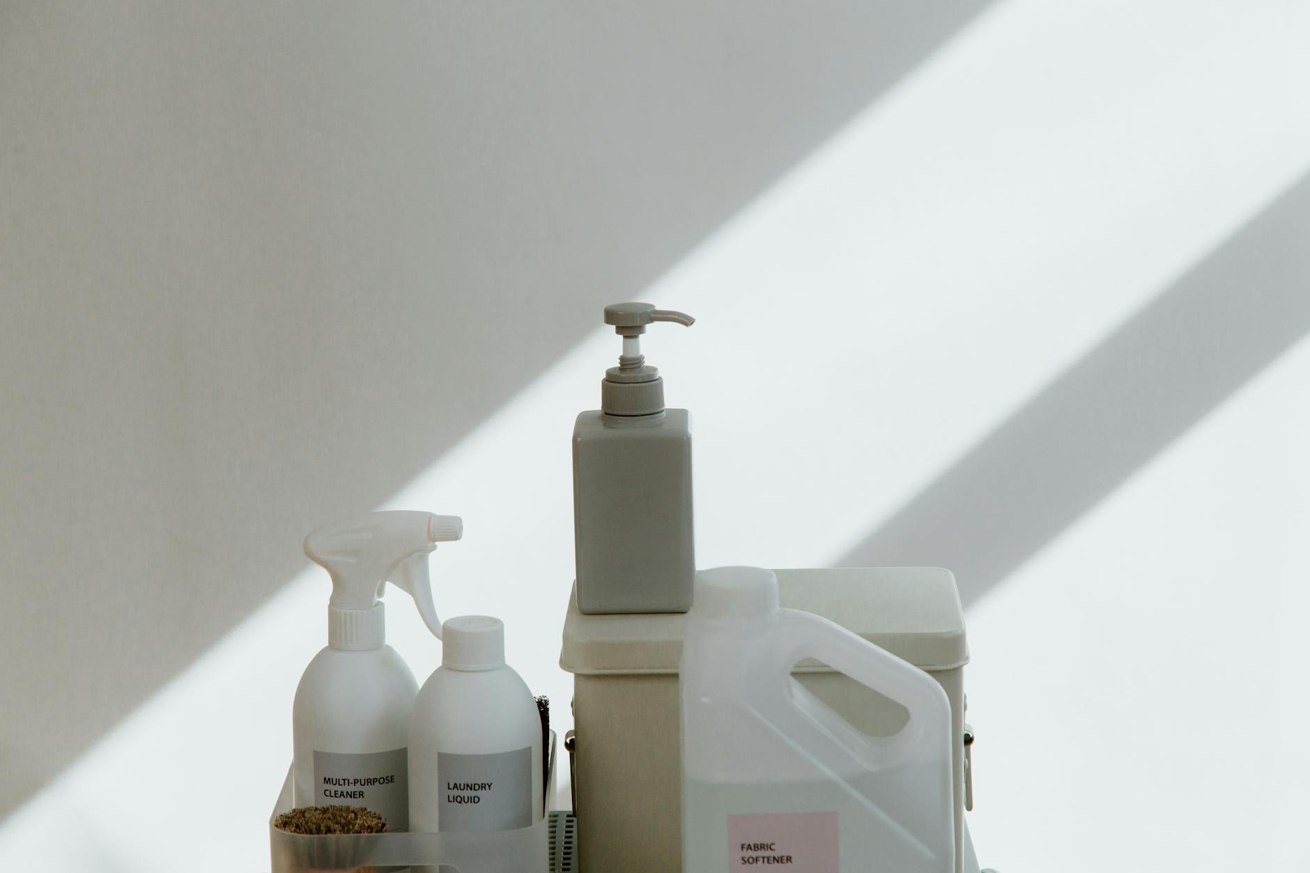 Why Does Fabric Softener Residue Trigger Acne on Sensitive Skin?