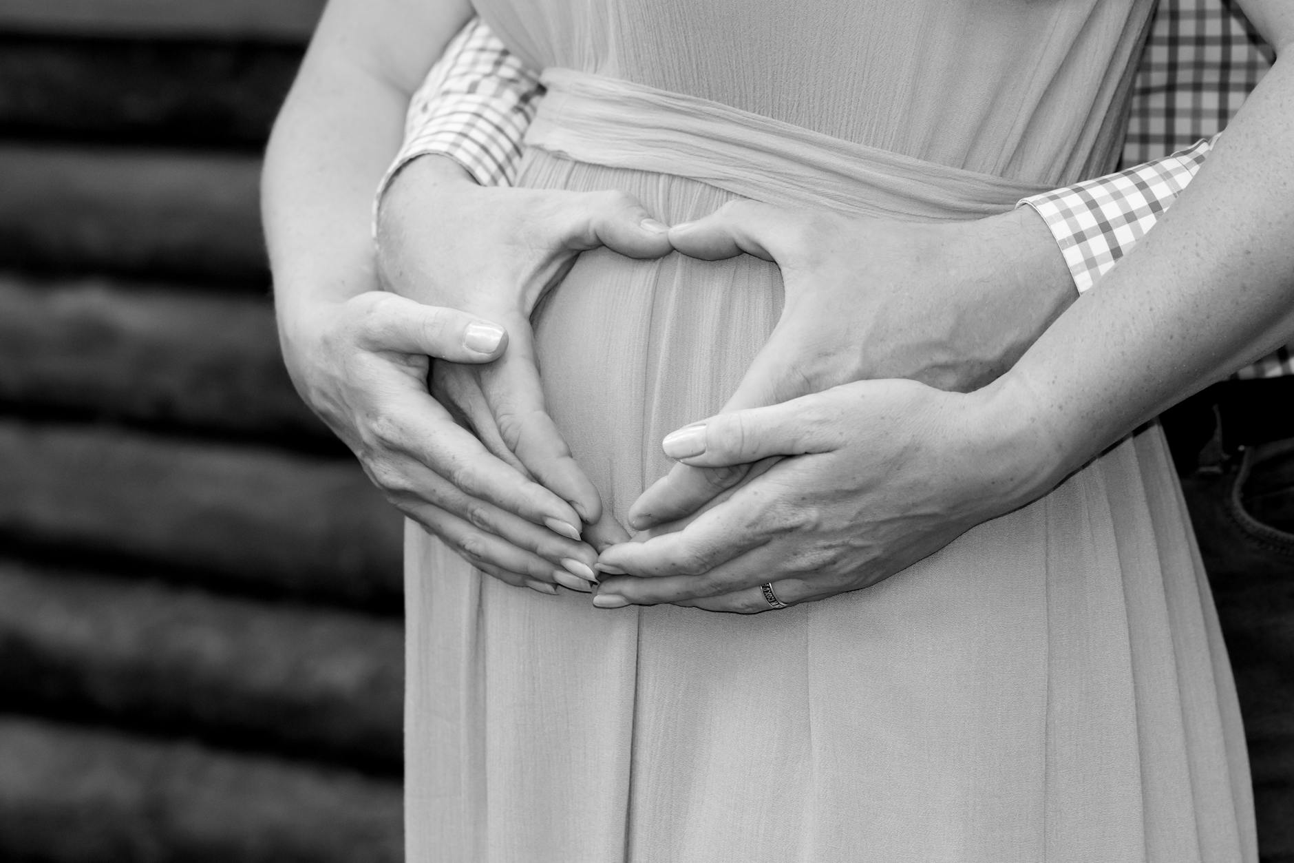 Why Don't Pregnant Women Know About Azelaic Acid If They're on Retinoids?