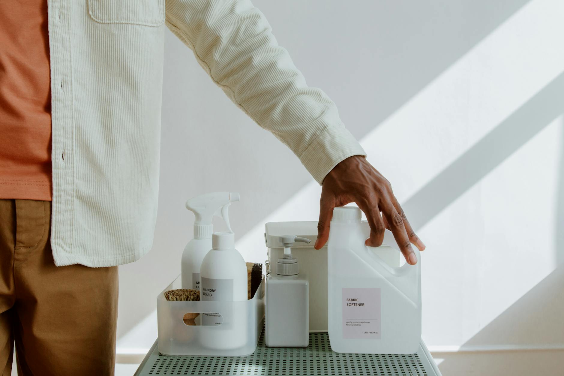 Why Fabric Softener Residue Becomes a Problem for Acne-Prone Skin