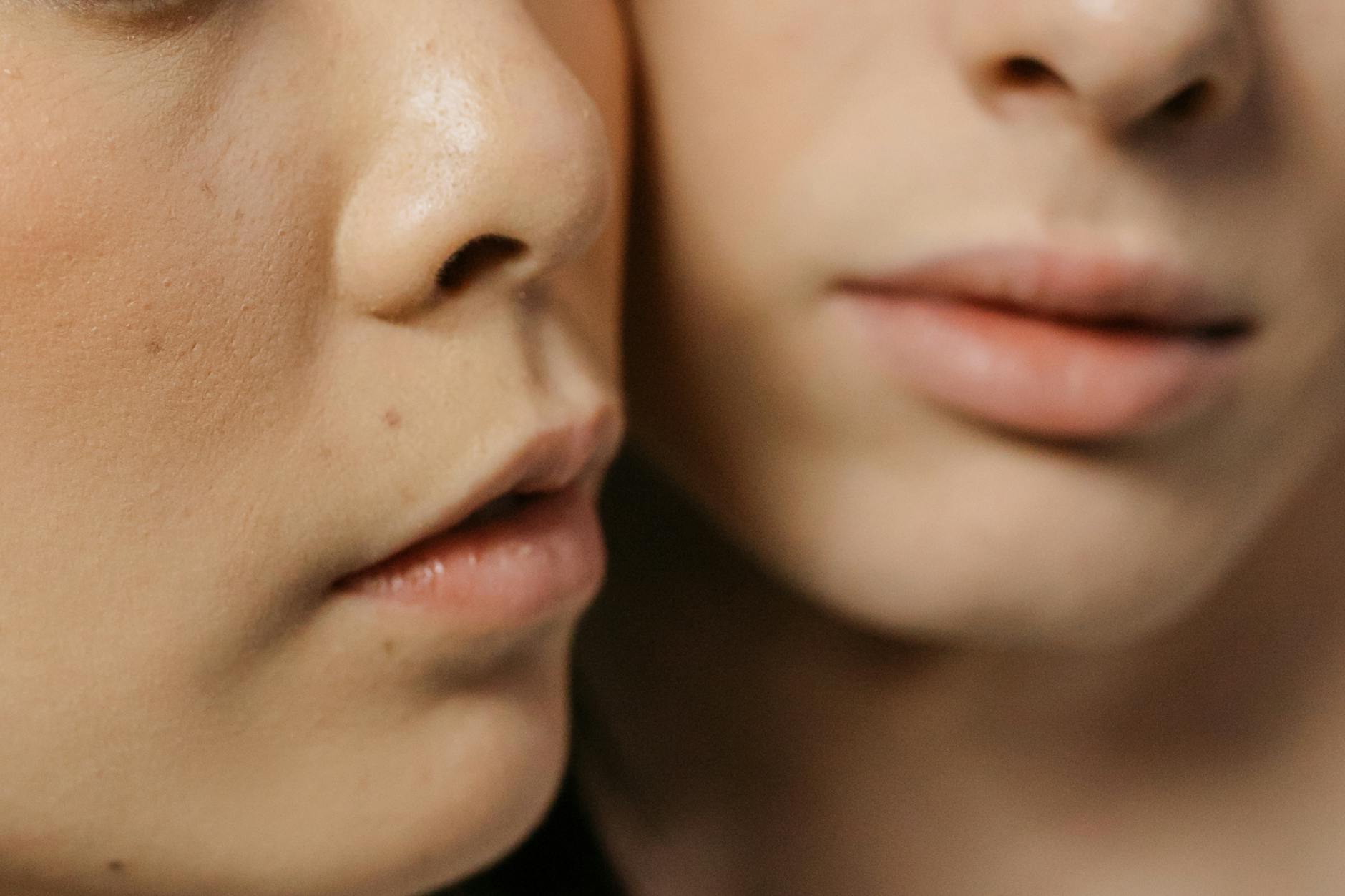 Why People Believe Their Pores Can Be Minimized
