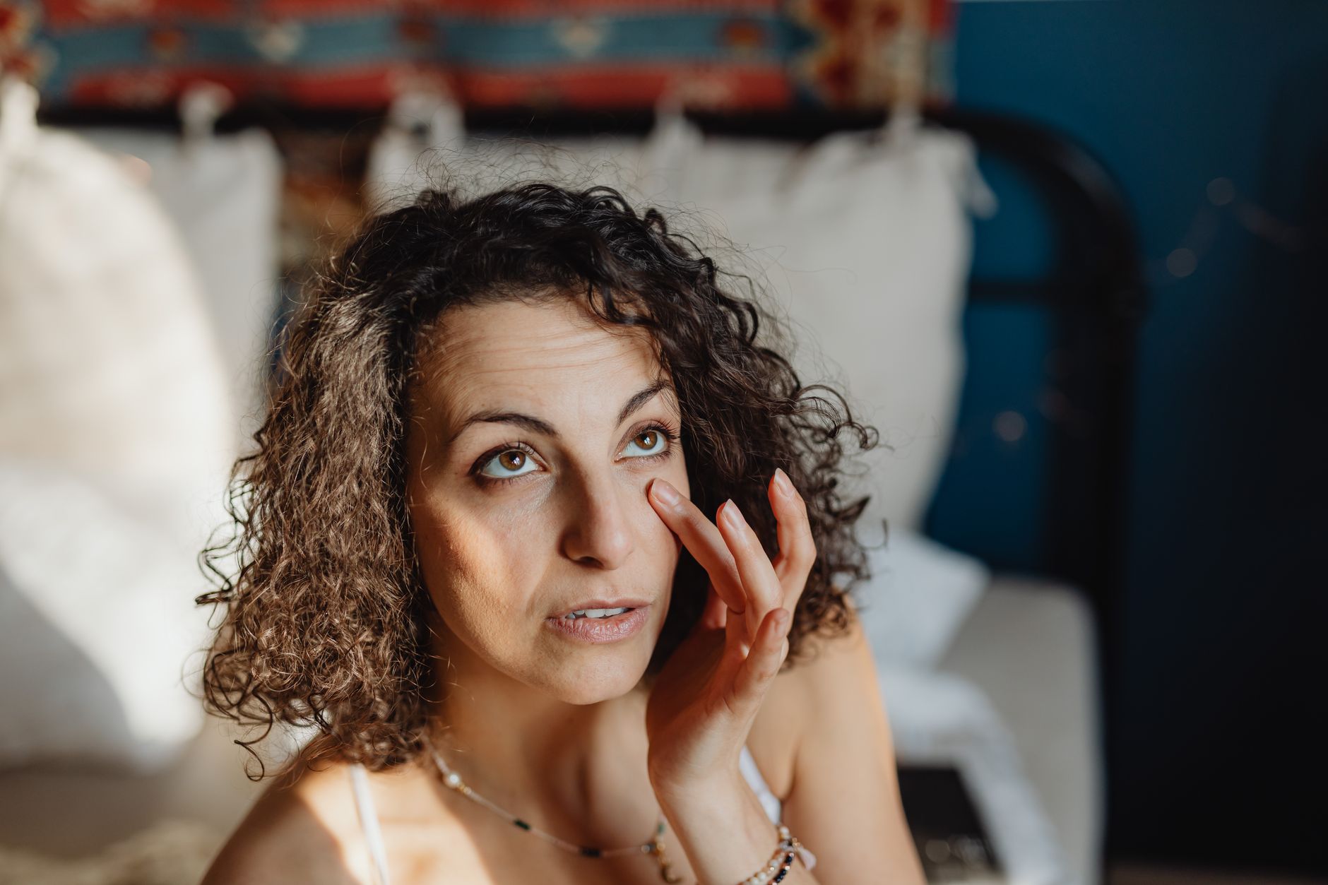 At Least 38% of People With Sensitive Acne-Prone Skin Have Tried A Simple 3-Step Routine Is More Effective Than a 10-Step Routine - Featured image
