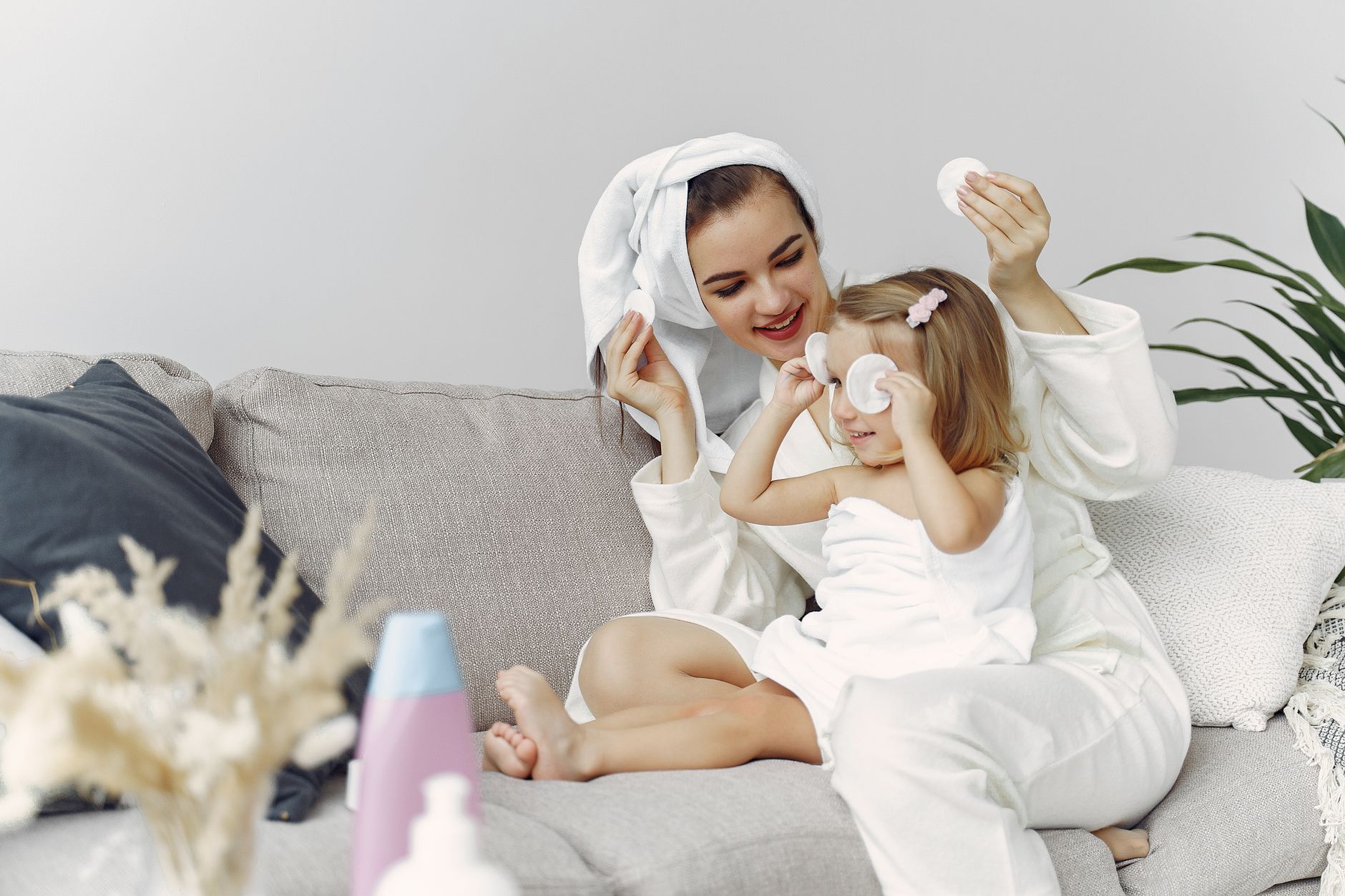 At Least 47% of Parents of Teens With Acne Have Experienced Over-Washing Strips the Skin Barrier and Worsens Breakouts - Featured image