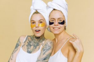 At Least 86% of People With Acne Scars Believe That Their Morning Routine Should Include SPF Even on Cloudy Days - Featured image