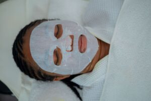 Best Drugstore Treatments for Hormonal Acne: 9 Dermatologist Approved Options - Featured image