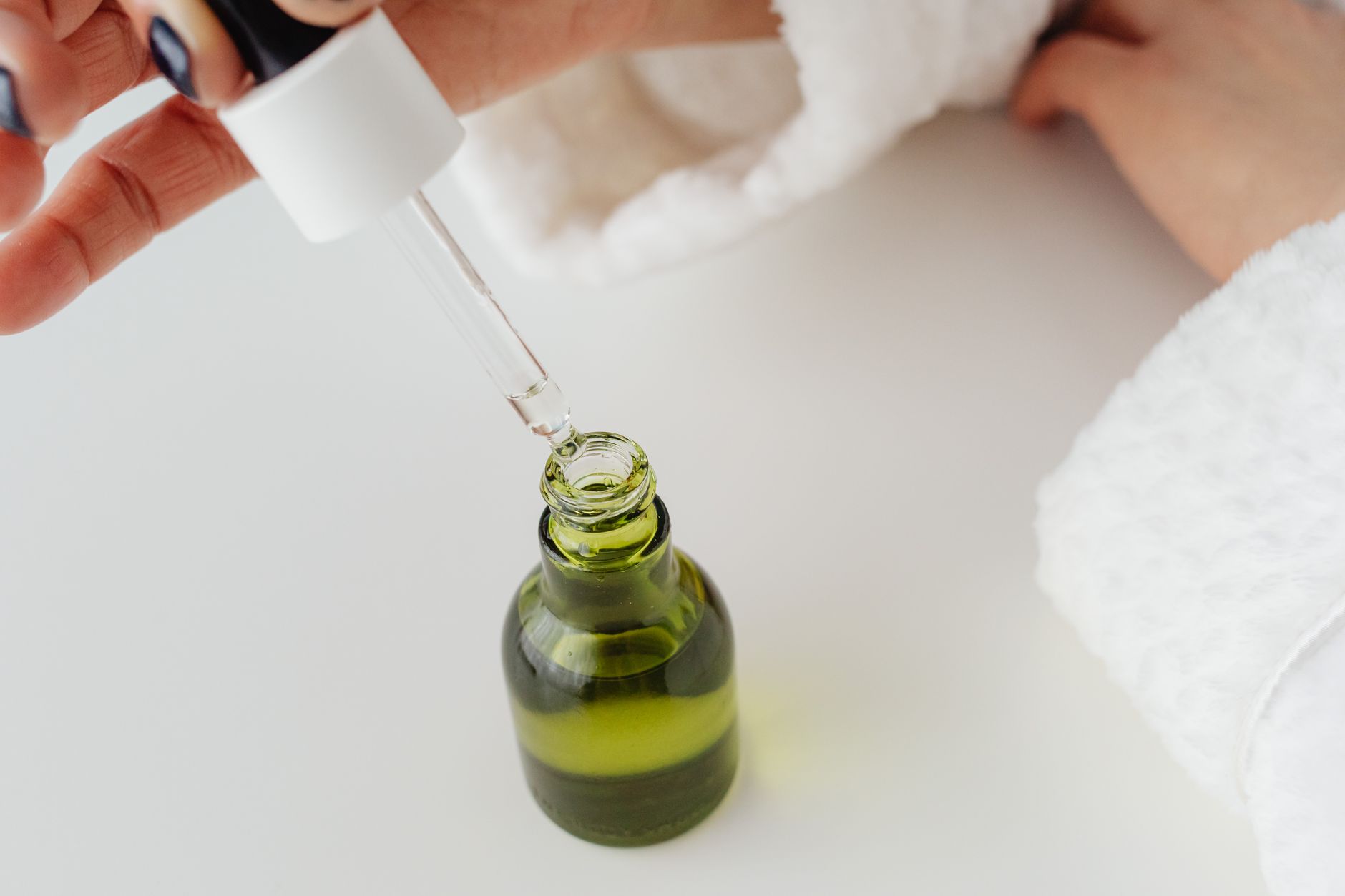 Essential Retinol Skincare Tips from Dermatologists Before You Start - Featured image