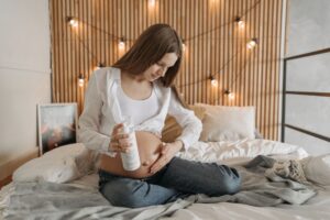 Pregnancy-Safe Acne Care: Ingredients Dermatologists Say to Avoid - Featured image
